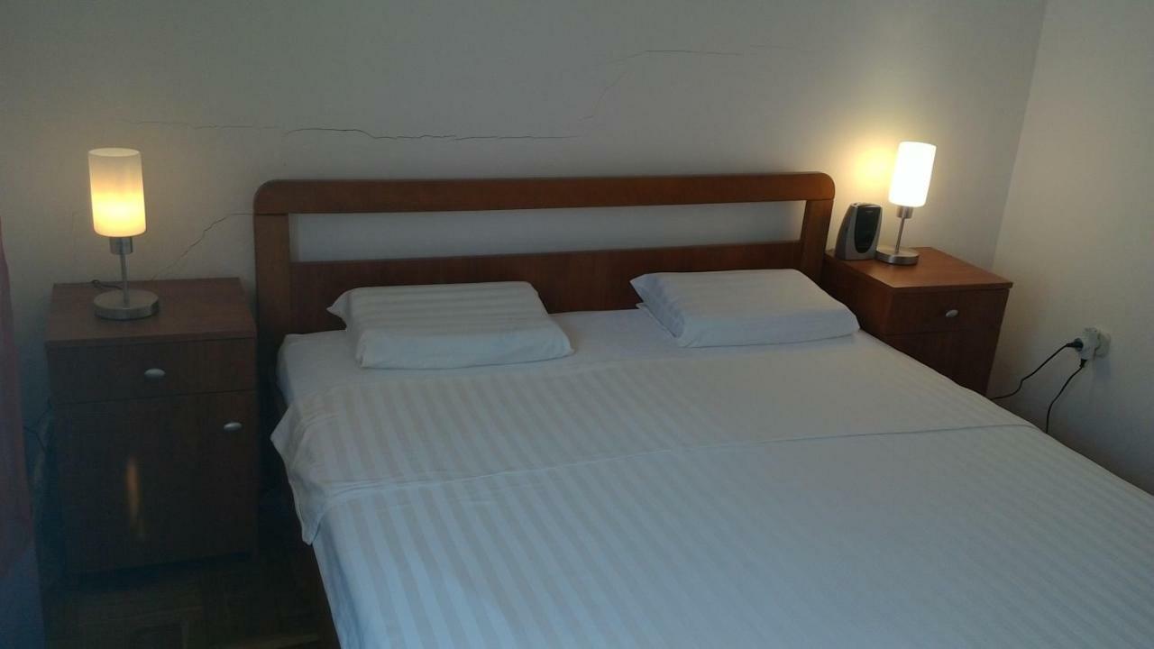 Lambrisa Apartment Trogir Exterior foto