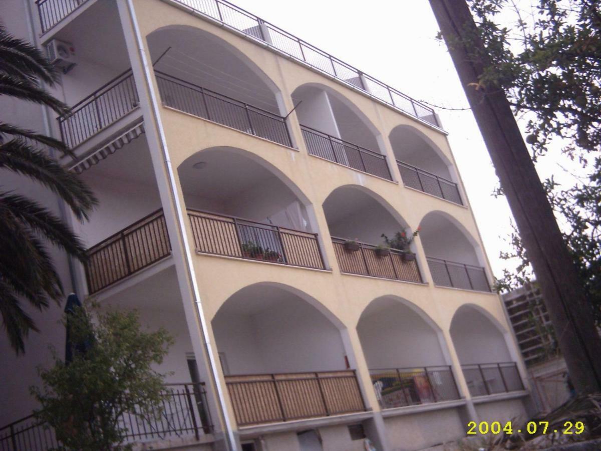 Lambrisa Apartment Trogir Exterior foto